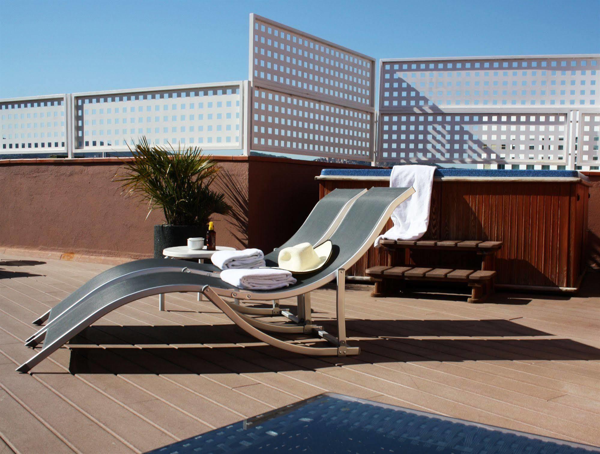Garbi Millenni Hotel Барселона Екстериор снимка